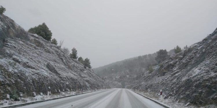 VIDEO Snijeg u Zagori i na Biokovu