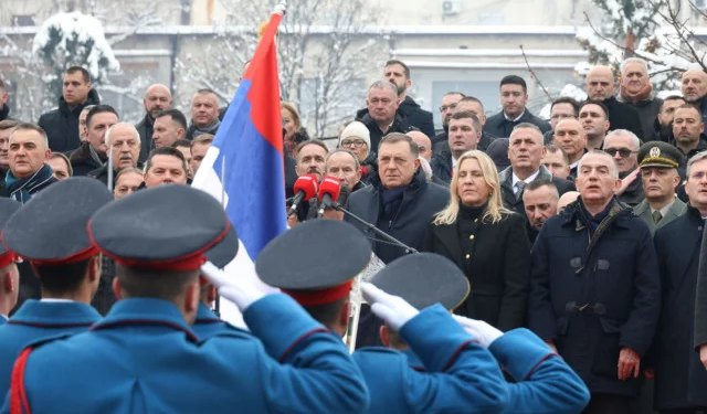 VIDEO Svečani mimohod u Banjoj Luci povodom Dana Republike Srpske