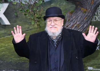 ‘Više bih volio da naša disfunkcija ostane iza zatvorenih vrata’ — šef HBO-a komentira ‘bezdušnu’ vezu Georgea RR Martina s showrunnerom House of the Dragon
