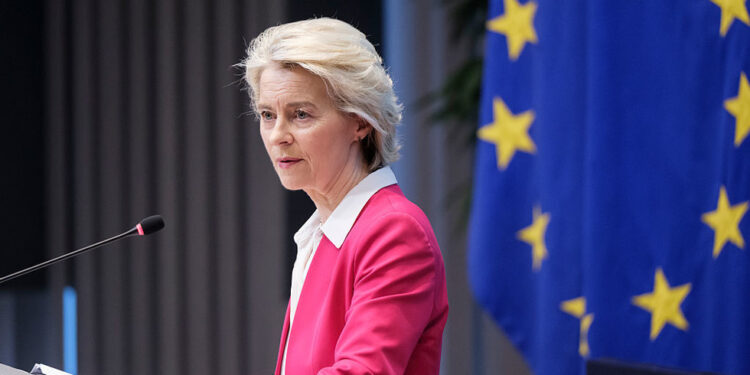 Von der Leyen obećava pretvoriti EU u ‘vojnu moć’ – mediji — RT World News