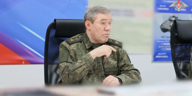 Vrhunski ruski general opisuje napredovanje na bojnom polju (VIDEO) — RT Rusija i bivši Sovjetski Savez