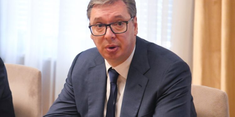 Vučić izvan sebe u Abu Dhabiju: ‘Probudili su me u tri ujutro da mi kažu što su napravili divljaci’