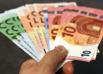 Zagrepčanina je kontaktirala ‘policija’ pa mu preuzela ‘krivotvoreni’ novac