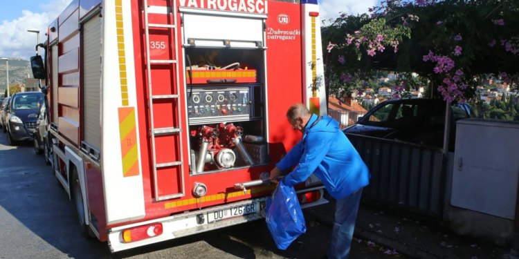 Zamutila se voda s Palate, nije za piće! Evo gdje će biti cisterne s pitkom vodom