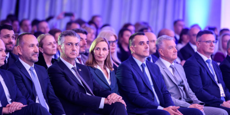 Zatišje je pred buru, Hrvatsku čeka nikad veći sukob: ‘Možda mu USKOK pokuca na vrata’