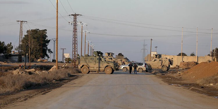 Zatočenici ISIS-a pobjegli su iz sirijskog zatvora usred predaje SDF-a novim snagama