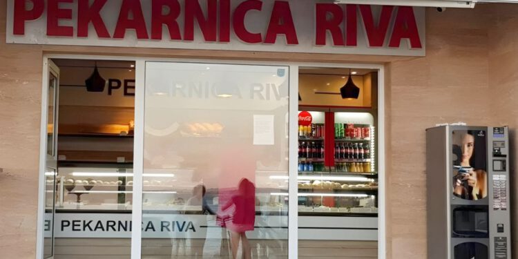 Zatvara se kultna pekara u Kaštelima: “Iz Splita san doša i poija 13 hrenovki”