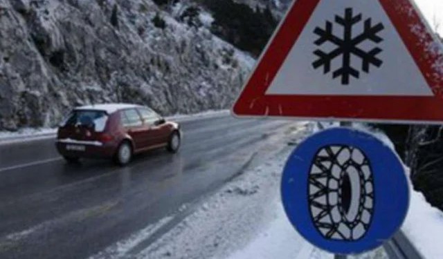 Zbog ledene kiše i pucanja stabala zatvorena je magistralna cesta Bosansko Grahovo – Strmica