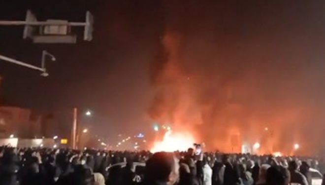 Zemlja na rubu pada u provaliju, prijeti građanski rat: ‘Ljudi su gladni, batina tu ne pomaže’