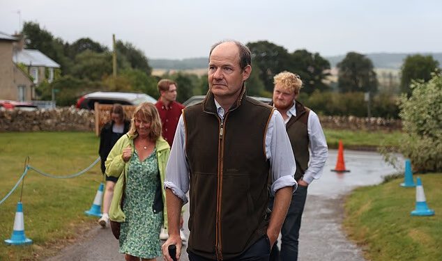 Zvijezda Clarksonove Farme Charlie Ireland otkriva svoju tajnu bol dok raspravlja o životu kao najnevjerojatnije slavne osobe na TV-u – i kako je natjerao Kaleba Coopera da mu namjesti Instagram