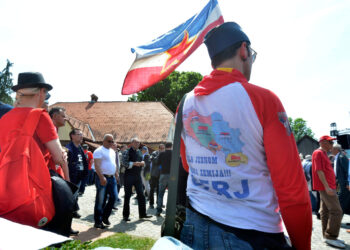 Hrvat u podrumu pronašao predmet iz doba JNA: Kad ga je otvorio, ostao je bez riječi