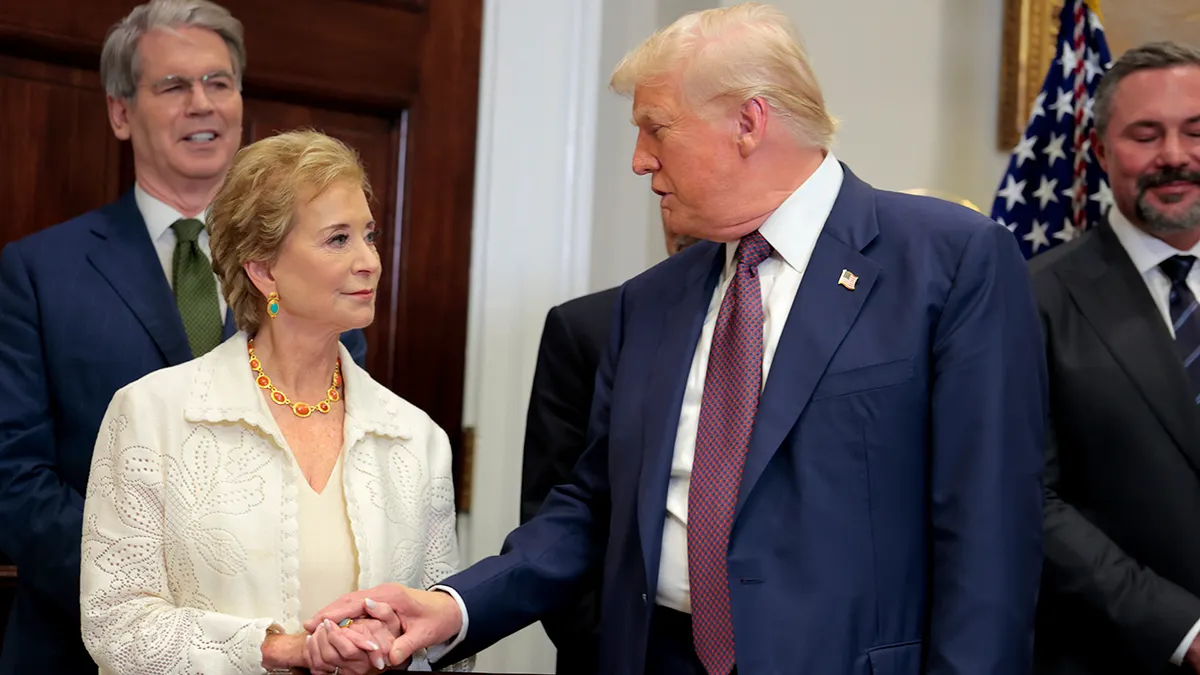 Ministrica obrazovanja Linda McMahon i predsjednik Donald Trump