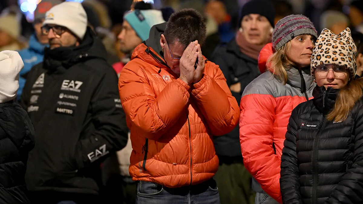 Ožalošćeni na mjestu gdje je izbio požar u Švicarskoj