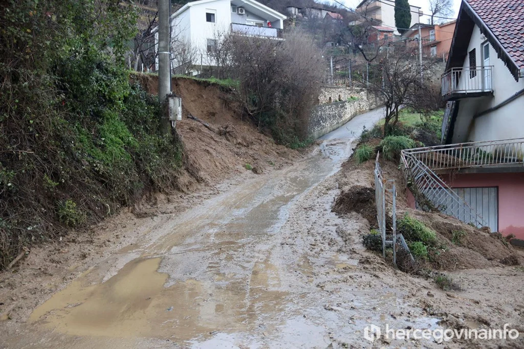 Nabujala Buna i klizište u Cimu, pogled s terena
