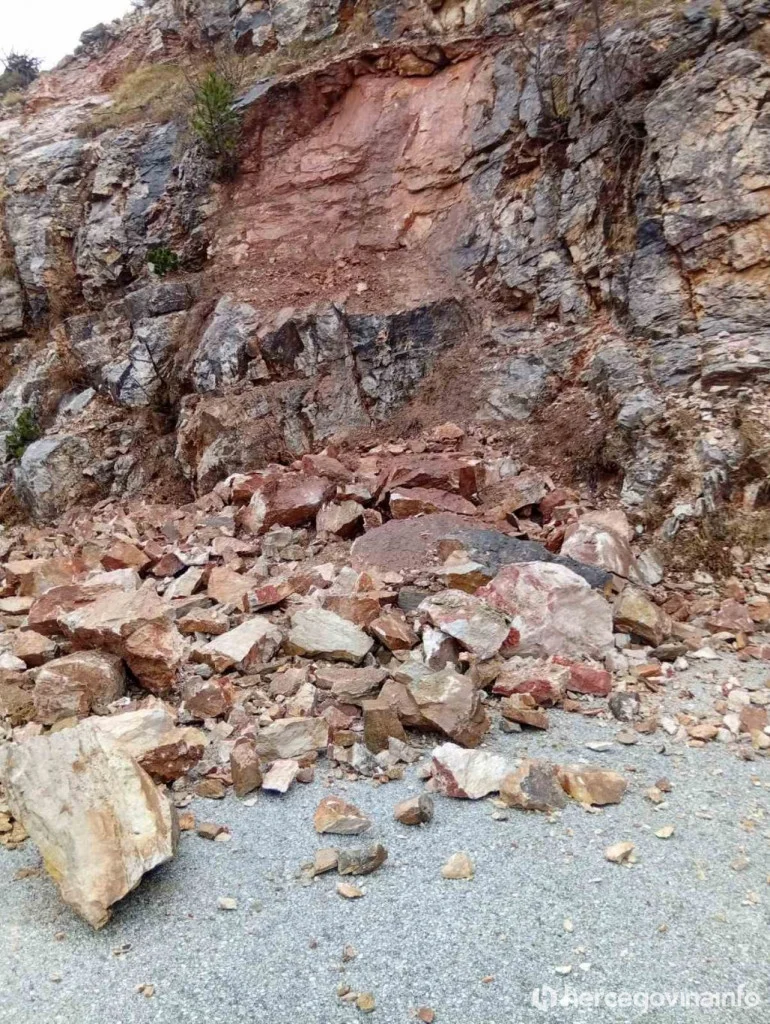 Odron na putu za Rujište