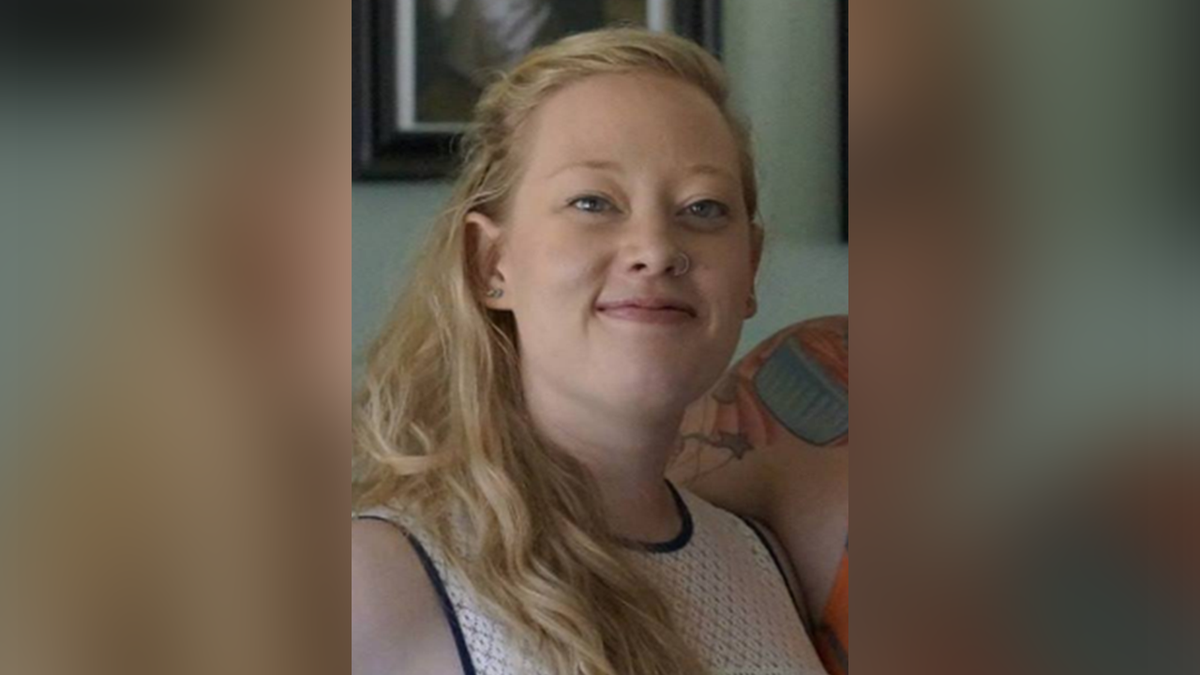 Na slici je Renee Nicole Good