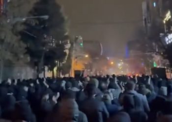 Totalni kaos u Iranu, mrtvačnice prepune: ‘Trump, ako napadneš, gađat ćemo Izrael’