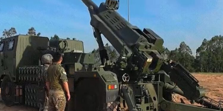 Kinezi isporučili tešku artiljeriju misterioznom kupcu: Nagađa se tko ih je kupio