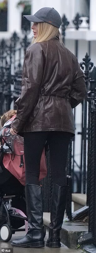 Par koji se upoznao kao tinejdžeri i prvi put izlazio tijekom Made In Chelsea na E4, bio je u braku od lipnja 2018.