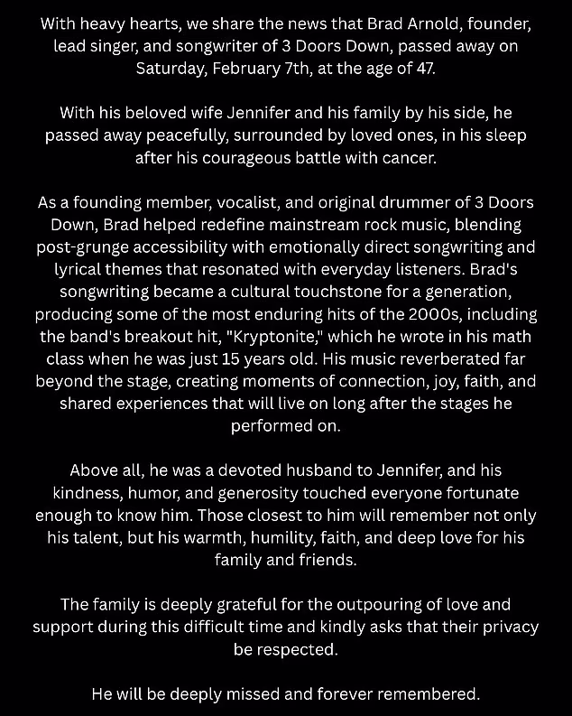 'Njegova glazba odjekivala je daleko izvan pozornice, stvarajući trenutke povezanosti, radosti, vjere i zajedničkih iskustava koja će živjeti dugo nakon pozornica na kojima je nastupao', rekao je bend