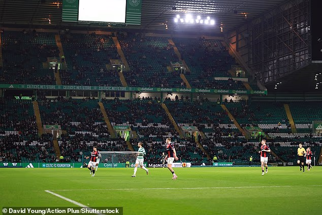 Celticov sretni trijumf Škotskog kupa nad Dundeejem odigran je pred rijetkom publikom