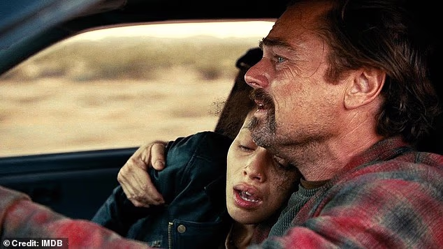 U intervjuu je Leova kolegica Chase također otkrila da je dala glumcu 'educiranje' u TikToku i K-popu prije njegovog viralnog trenutka na Zlatnim globusima