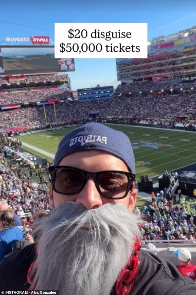 Gonzales je ovaj put ušao tako što je obukao lažnu masku prije nego što je utrčao na teren