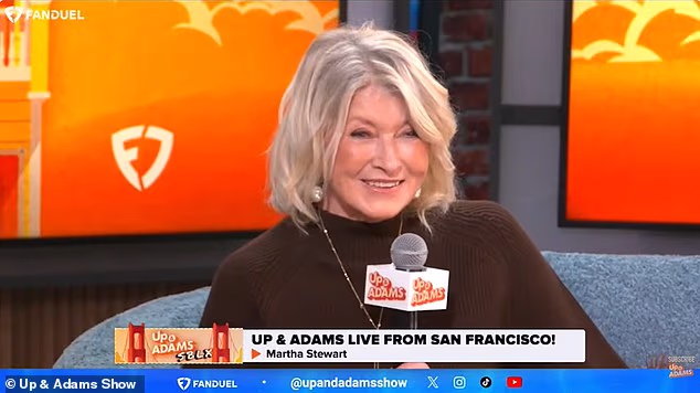 I dok Stewart priznaje da joj 'zapravo ne treba muškarac', ona i dalje misli da ih je 'lijepo' imati u blizini i vjeruje da bi svaka mlada žena trebala iskusiti tradicionalni brak i majčinstvo