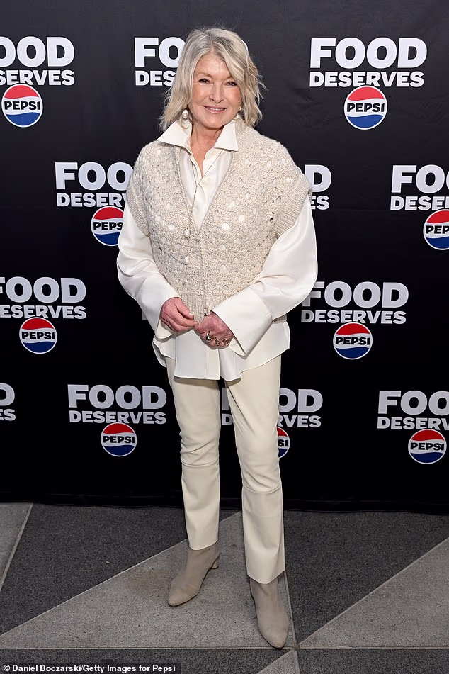 Dopisnica Zimskih olimpijskih igara uskoro će otputovati u Milano kako bi izvještavala o igrama gdje se zadirkivala za People: 'Čekam da upoznam svog talijanskog princa. Vidjet ćemo što će se tamo dogoditi' (na slici prošli četvrtak)