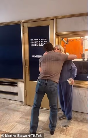 Plavuša rođena u New Jerseyju čak je mislila da 37-godišnjoj akcijskoj zvijezdi Running Mana 'kosa izgleda sjajno'