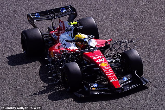 Zvijezda F1 izašao je iz garaže na prvo predsezonsko testiranje