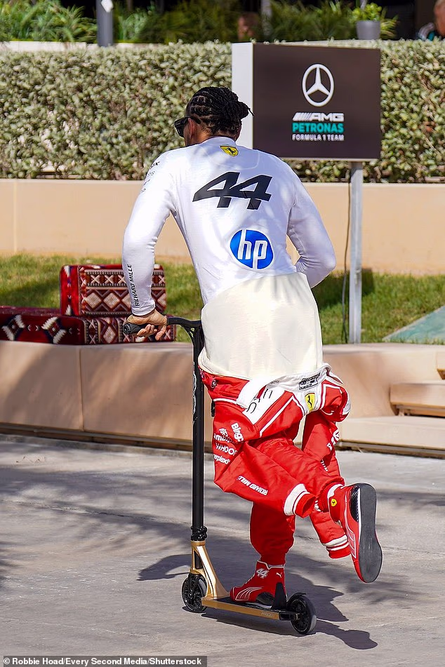 Testiranja će se nastaviti poslijepodne, ali će Hamiltonov timski kolega Charles Leclerc zamijeniti mjesta s britanskim vozačem