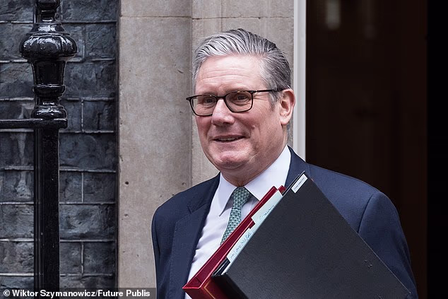 Sir Keir je pod sve većim pritiskom i ovaj je tjedan izdržao najteži period u 18 mjeseci na dužnosti