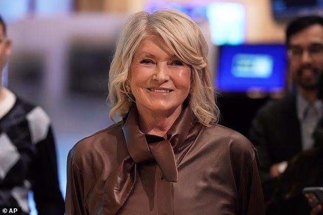 Bio je to nevjerojatan preokret za Stewart, koja je 2002. bila prisiljena podnijeti ostavku na mjesto upravnog odbora NYSE-a kao dio posljedica njezinog skandala s trgovanjem povlaštenim informacijama