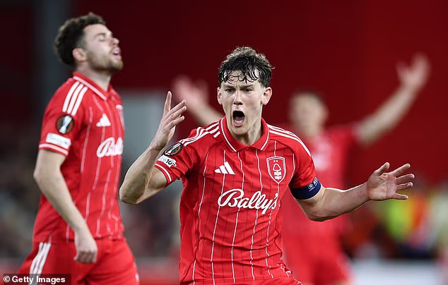 Iako je rijetko starter ove sezone, kapetan kluba Ryan Yates ostaje utjecajna figura u svlačionici i Pereira će se vjerojatno jako oslanjati na njega