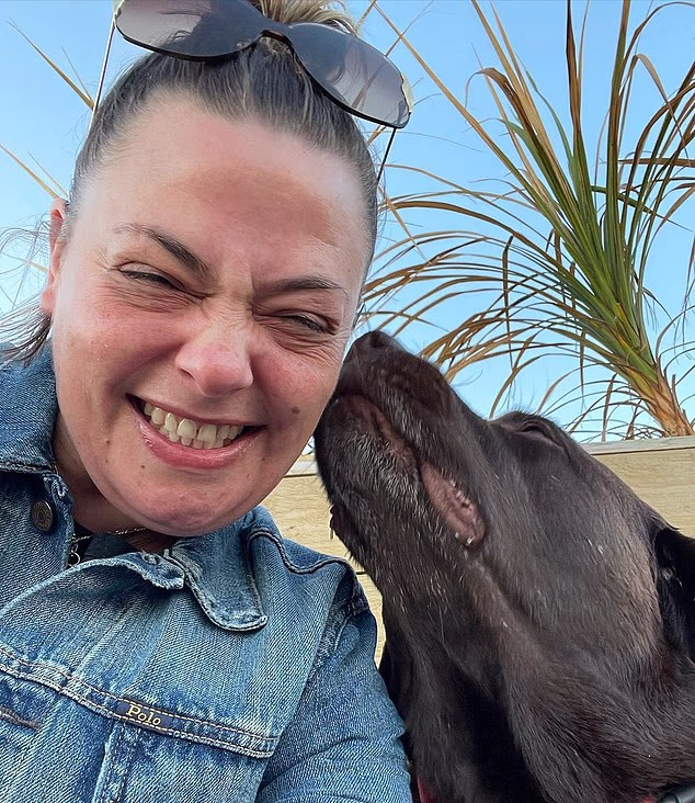 Lisa s Hurleyem 2021. Ant i Lisa posvojile su Hurleyja 2013. dok su se borile da začnu dijete