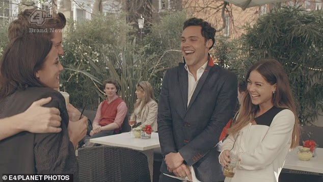 Tijekom svog vremena u programu, Andy je hodao sa svojom kolegicom Louise Thompson (na slici), ali su prekinuli zbog tvrdnji da je također gledala Nialla Horana iz One Directiona