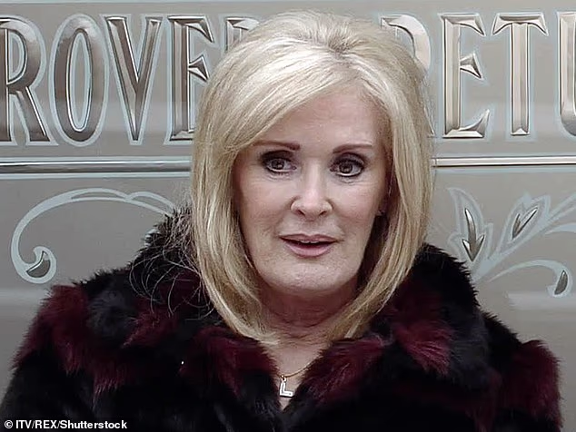 Legenda ulice Coronation Street, 68, (na slici u seriji) primila je vijest o svojoj dijagnozi neposredno nakon što se preselila u Dublin nakon što je dobila ulogu u irskoj sapunici Fair City