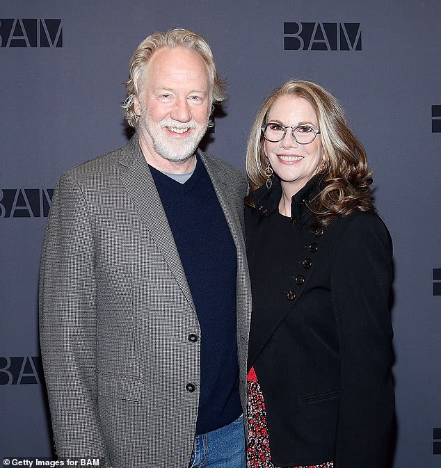 Busfieldova supruga Melissa Gilbert čvrsto ga je branila otkako su optužbe za seksualno zlostavljanje izašle na vidjelo u siječnju; par na slici 2020