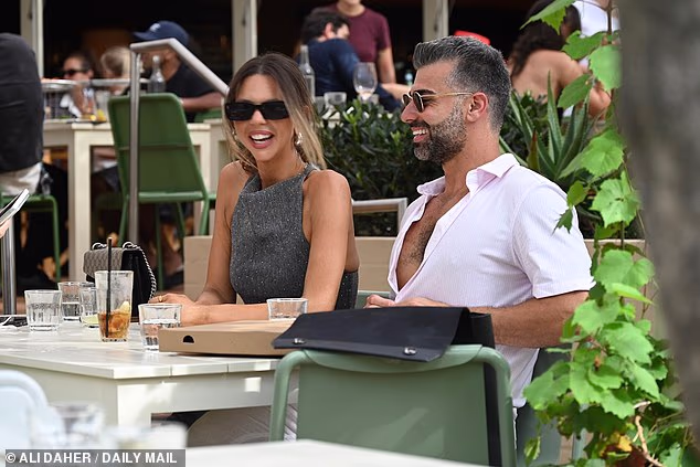 Bec i Joel koji su se u ponedjeljak vjenčali s novom nevjestom Juliette Chae, činilo se da se najbolje zabavljaju jer su u nedjelju imali kvalitetno druženje