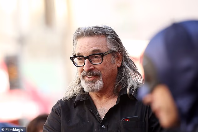 Carradine na slici na Stazi slavnih u Hollywoodu održanoj 9. siječnja 2020