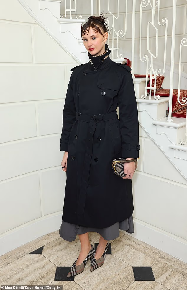 Romeova bivša Mia Regan imala je bliski sukob s njegovom djevojkom Kim dok je bila na after partyju