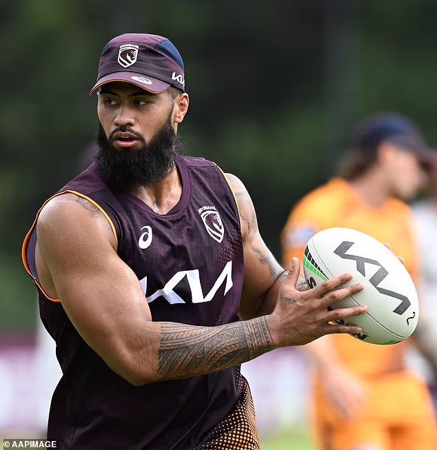 Haas je objasnio da je njegovo prvo ime u islamu Hakeem