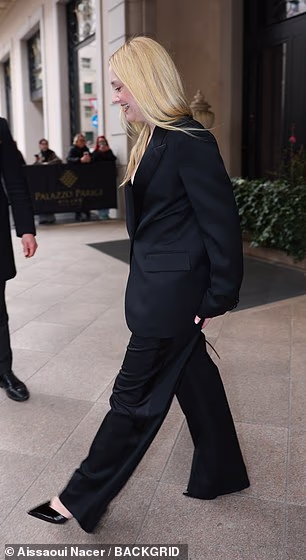 Dakota je nedavno otkrila da se pridružila aplikaciji za spojeve samo uz pozivnicu, Raya