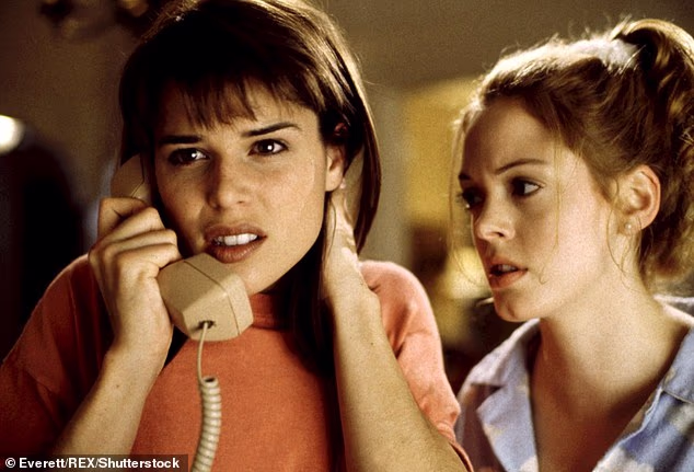 Campbell viđen s McGowanom u Vrisku