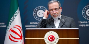 Abbas Araghchi kaže da je Iran spreman za diplomaciju, obranu nakon pregovora s Omanom