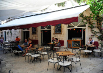 Alkohol se više neće moći prodavati nakon 20 sati? Stiže velika promjena za Hrvate