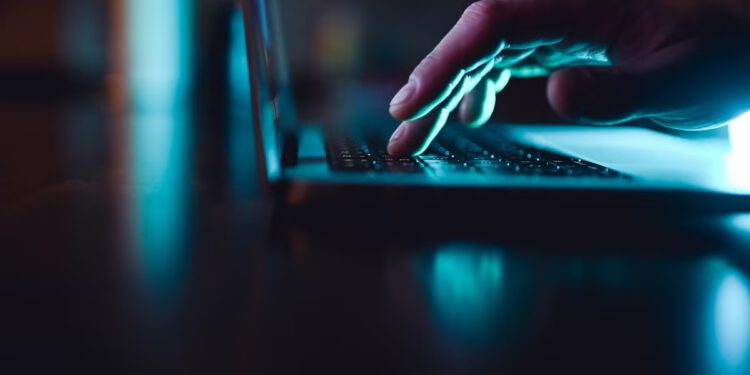 Azijska kibernetička špijunska skupina provalila je u 37 stranih vlada dok SAD rade na krpanju ranjivosti među agencijama: izvješće