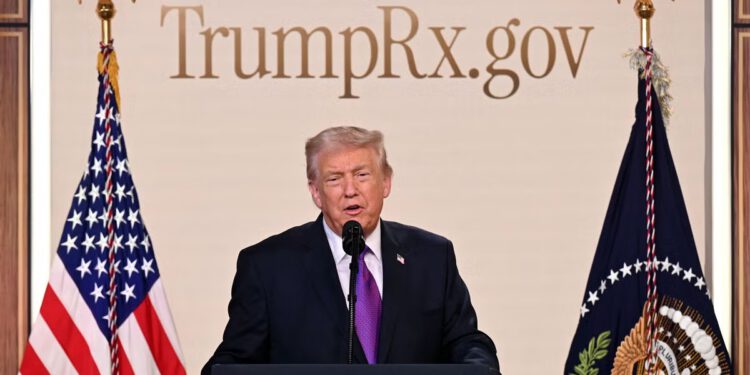 Bijela kuća pokrenula stranicu s popustom lijekova TrumpRx koja nudi GLP-1 lijekove za mršavljenje i druge lijekove po nižim cijenama