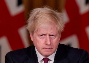 Bivši premijer Boris Johnson kaže da bi Velika Britanija trebala odmah poslati neborbene trupe u Ukrajinu